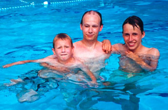 Vincent, Barry & Brent in pool